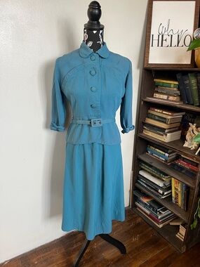 Vintage 1950s 2 pieceTeal Blue Women's Belted Skirt Set